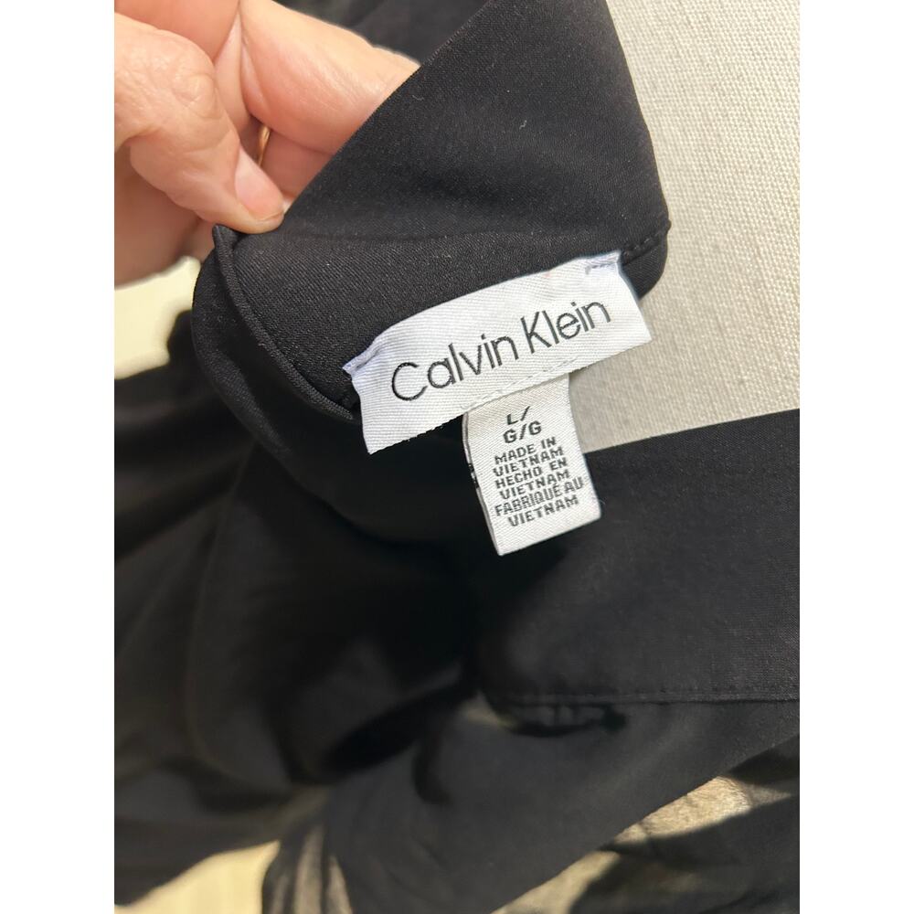 Calvin Klein Square-Cut Blouse – Pre-Loved size large - Picture 4 of 6